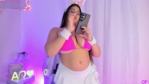 Snapshot of agathaowens chatting on 10-30-25, 12:56 Agatha Owens online show from 10-30-25, 12:56