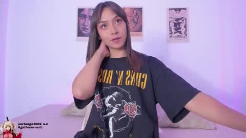 Snapshot of agathauwuart chatting on 11-25-25, 02:00 Agatha online show from 11-25-25, 02:00