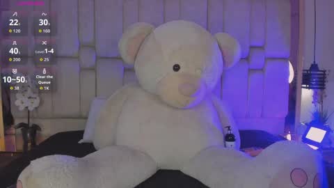 agathauwudoll online show from 05-03-26, 12:27