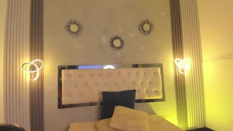 Snapshot of agattha_rosse chatting on 09-11-25, 12:05 I have a name like many online show from 09-11-25, 12:05
