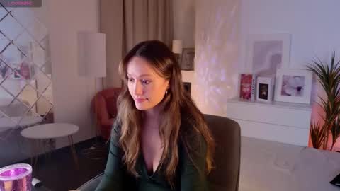 Agnes online show from 02-26-26, 09:03