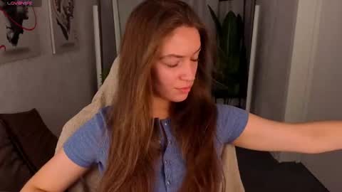 Snapshot of agnes_wells chatting on 07-16-26, 01:11 agnes wells online show from 07-16-26, 01:11