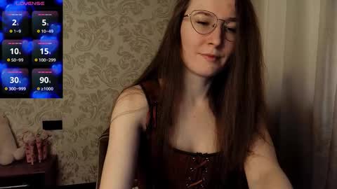 Agnes online show from 11-26-25, 01:23