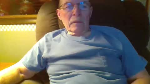 Snapshot of aguynrkfrd chatting on 12-16-24, 10:08 aguynrkfrd online show from 12-16-24, 10:08