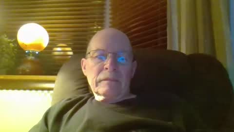 Snapshot of aguynrkfrd chatting on 01-15-25, 10:17 aguynrkfrd online show from 01-15-25, 10:17