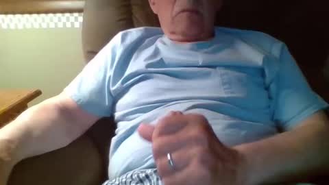 aguynrkfrd online show from 05-15-26, 10:22
