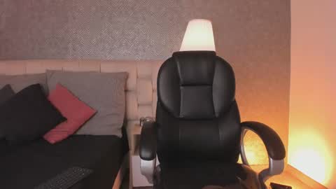 Ahmara  online show from 04-11-26, 11:36