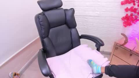 Ahisha online show from 02-15-26, 03:09