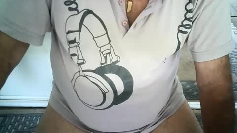 Snapshot of ahmole chatting on 06-19-26, 08:18 Ole online show from 06-19-26, 08:18