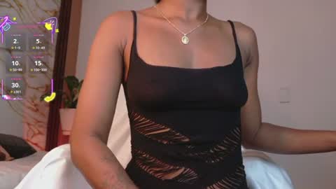 Snapshot of ahvi_ebony chatting on 07-13-26, 12:52 Ahvi Ebony online show from 07-13-26, 12:52