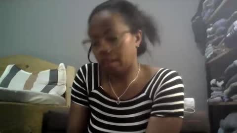 Snapshot of aicha_boobs chatting on 10-10-25, 04:17 Aicha boobs online show from 10-10-25, 04:17