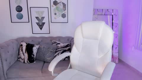 AIDA ADAMS online show from 01-21-25, 07:06