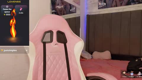 Aida online show from 01-31-26, 11:14