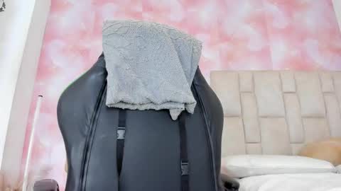 karoline  online show from 02-12-26, 06:03