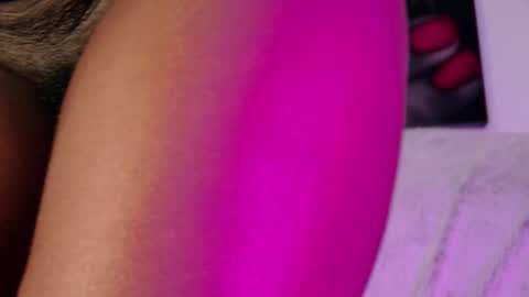 Aida  online show from 10-05-25, 04:38