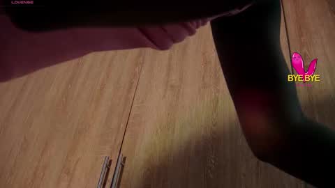 Aida  online show from 12-15-25, 11:03