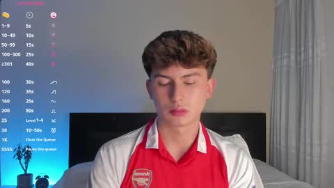 Snapshot of aidan_hale chatting on 12-04-24, 01:14 A H online show from 12-04-24, 01:14