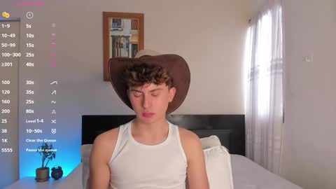 Snapshot of aidan_hale chatting on 12-30-24, 08:36 A H online show from 12-30-24, 08:36