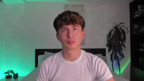 Snapshot of aidan_hale chatting on 01-17-25, 02:08 A H online show from 01-17-25, 02:08