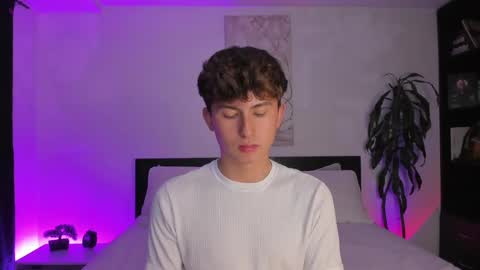 Snapshot of aidan_hale chatting on 01-21-25, 02:33 A H online show from 01-21-25, 02:33