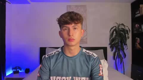 Snapshot of aidan_hale chatting on 02-02-25, 11:53 A H online show from 02-02-25, 11:53