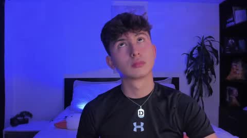 Snapshot of aidan_hale chatting on 02-07-25, 03:45 A H online show from 02-07-25, 03:45