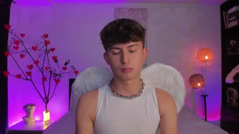 Snapshot of aidan_hale chatting on 02-15-25, 03:09 A H online show from 02-15-25, 03:09