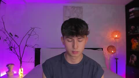 Snapshot of aidan_hale chatting on 02-16-25, 01:58 A H online show from 02-16-25, 01:58