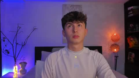 Snapshot of aidan_hale chatting on 02-24-25, 03:02 A H online show from 02-24-25, 03:02