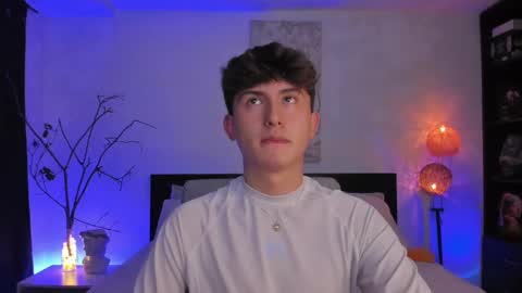 Snapshot of aidan_hale chatting on 02-26-25, 04:03 A H online show from 02-26-25, 04:03