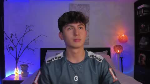 Snapshot of aidan_hale chatting on 02-27-25, 03:36 A H online show from 02-27-25, 03:36