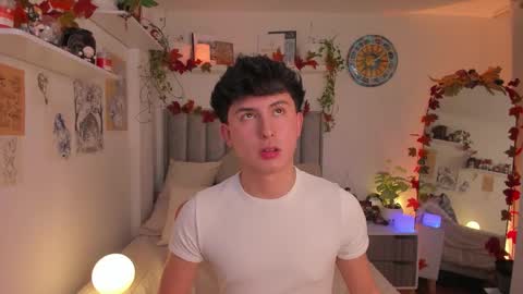 Snapshot of aidan_hale chatting on 10-17-25, 02:48 A H online show from 10-17-25, 02:48