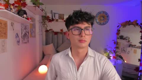 Snapshot of aidan_hale chatting on 11-16-25, 01:33 A H online show from 11-16-25, 01:33