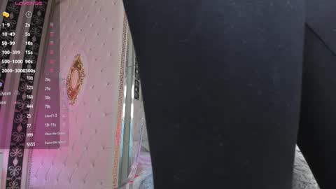 aidasina online show from 11-21-25, 08:07