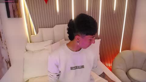 Snapshot of aiden_rivers_ chatting on 02-16-26, 12:23 Aiden online show from 02-16-26, 12:23