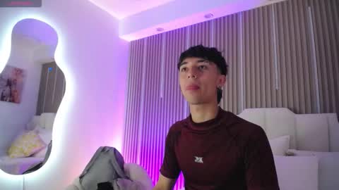 Snapshot of aiden_rivers_ chatting on 02-27-26, 01:22 Aiden online show from 02-27-26, 01:22