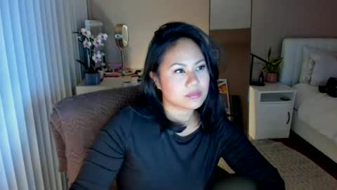 Snapshot of aigenerator chatting on 11-16-25, 01:22 Giana online show from 11-16-25, 01:22