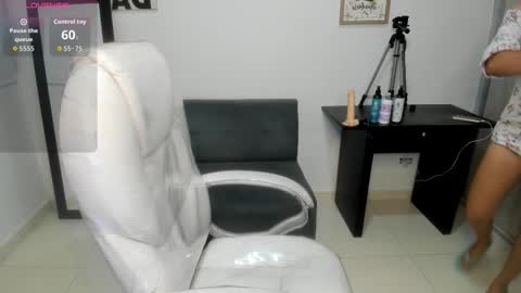 Ailyn online show from 09-18-25, 09:44