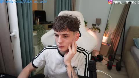 Snapshot of aiko_miracle chatting on 02-12-25, 03:49 birthday here online show from 02-12-25, 03:49