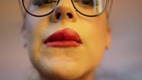  Aileen  online show from 10-10-25, 06:51