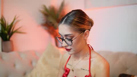  Aileen  online show from 11-11-25, 07:14