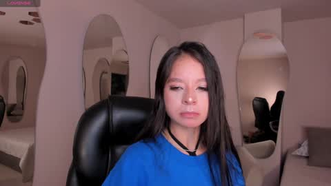  AILEEN VEGA  online show from 01-12-25, 11:39