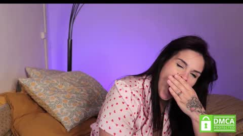 Snapshot of ailelea chatting on 03-01-25, 02:04 123 online show from 03-01-25, 02:04