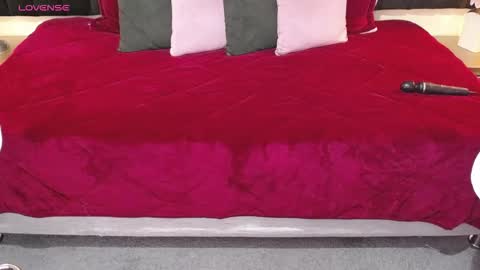 Ailyn rouss online show from 02-02-26, 01:32