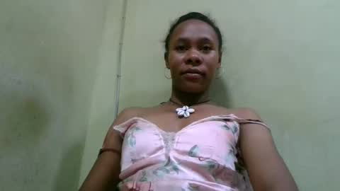 Snapshot of aimee982179 chatting on 05-12-26, 05:04 aimee982179 online show from 05-12-26, 05:04