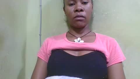 Snapshot of aimee982179 chatting on 05-17-26, 02:13 aimee982179 online show from 05-17-26, 02:13