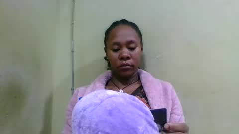 Snapshot of aimee982179 chatting on 06-11-26, 02:44 aimee982179 online show from 06-11-26, 02:44