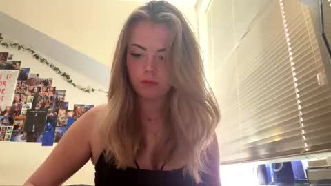 Snapshot of aimsbunny chatting on 05-23-26, 11:14 aimsbunny online show from 05-23-26, 11:14