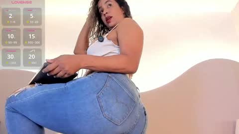 Ainaah  online show from 04-13-26, 11:37