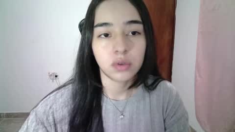 Snapshot of aineangeel chatting on 10-05-25, 01:26 AINE online show from 10-05-25, 01:26